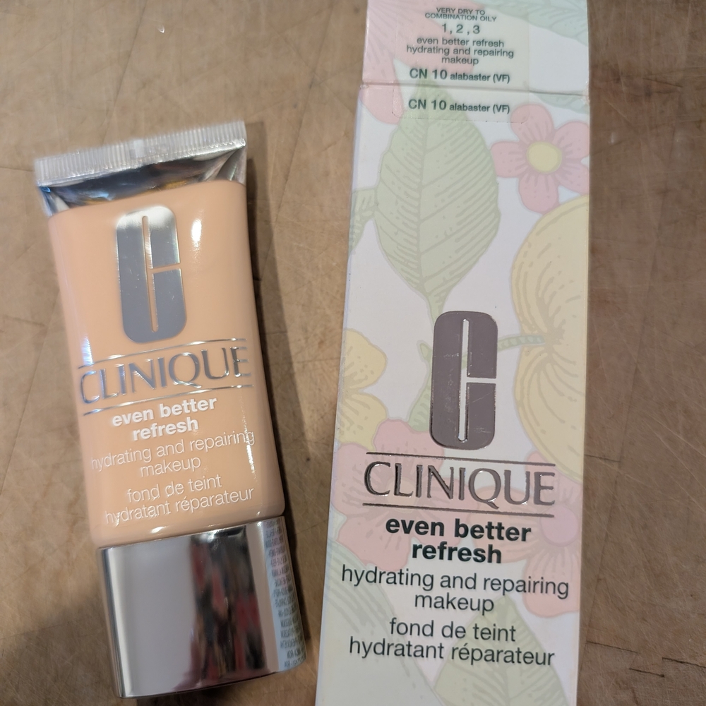 Clinique Even Better Refresh Foundation - Tan